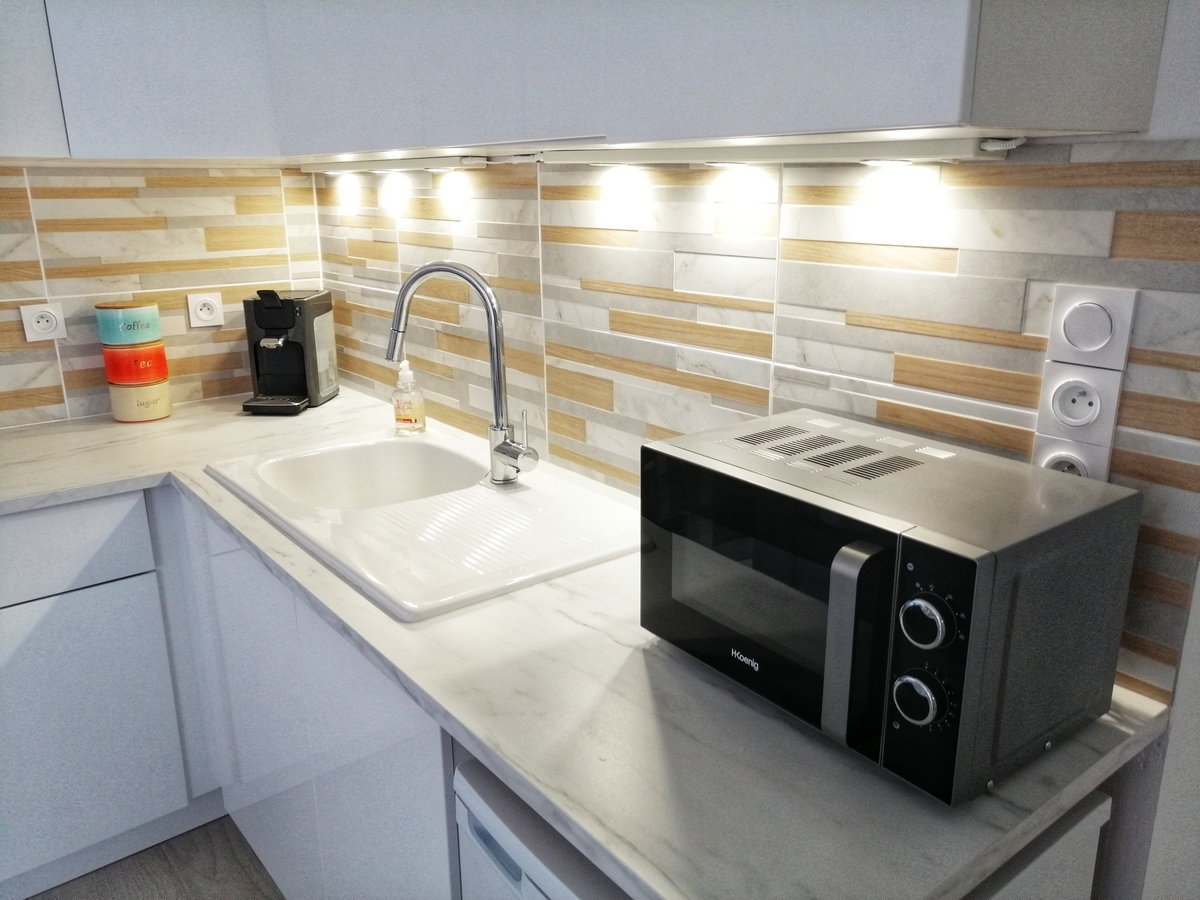 le-piade-location-saisonniere-sete-cuisine2