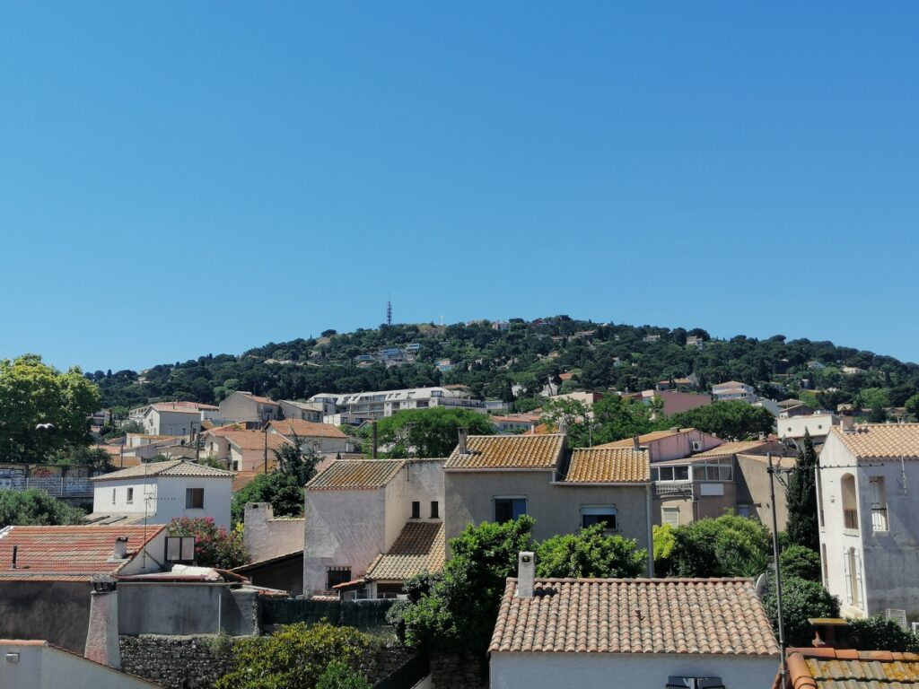 Le Piade : location de vacances moderne & cosy avec vue dégagée sur le Mont Saint Clair de Sète